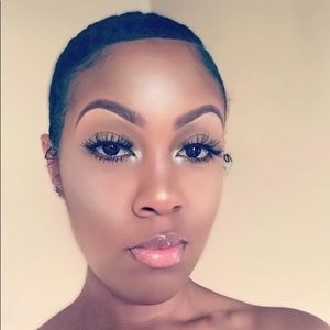 Meet your Posher, Dalisha